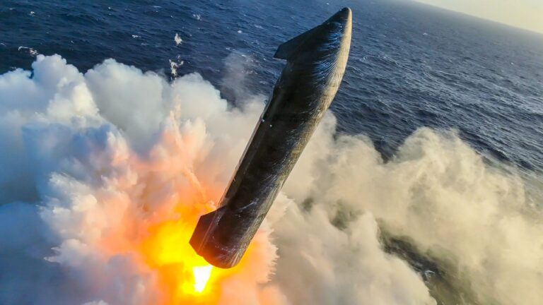 SpaceX publie de nouvelles vidéos du Starship atterrissant en mer
