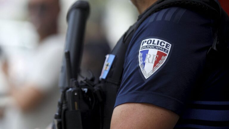 Avignon : un policier municipal mis en examen après un refus d’obtempérer mortel