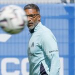 Habib Beye quitte l’OM après 132 jours en tant qu’entraîneur.