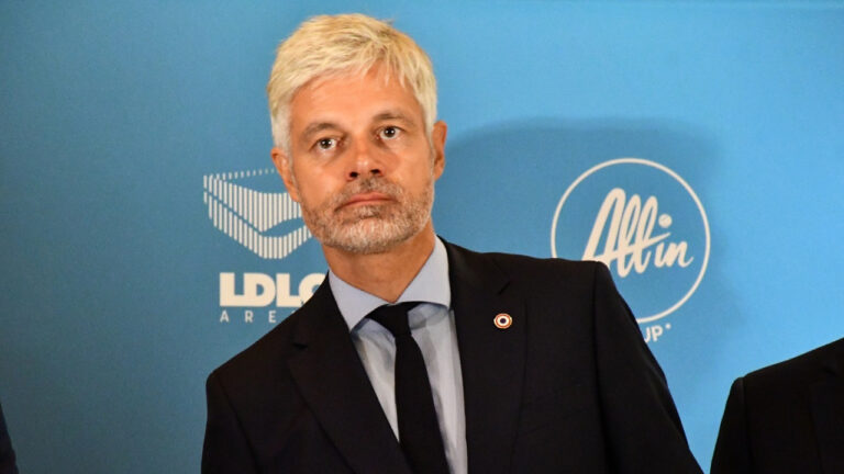 Laurent Wauquiez presse Bruno Retailleau et envisage une alliance avec Edouard Philippe.
