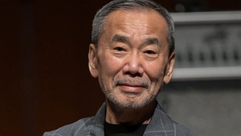 Murakami déclare que l’IA générative ne pourra pas écrire des romans comparables aux siens.