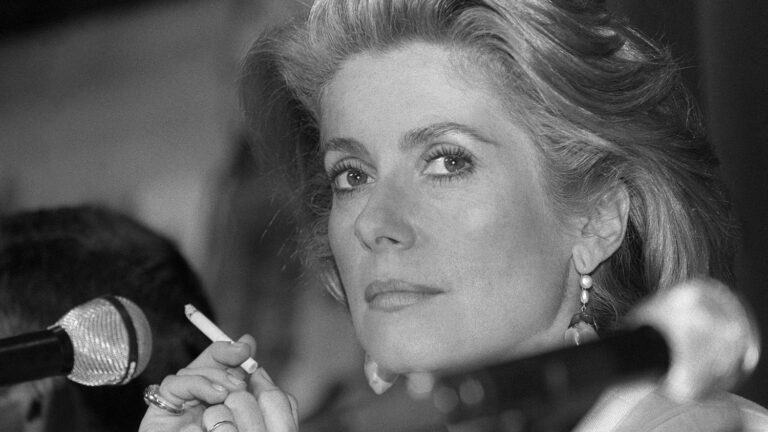 Catherine Deneuve : histoires d’amour et révélations sur sa carrière au cinéma