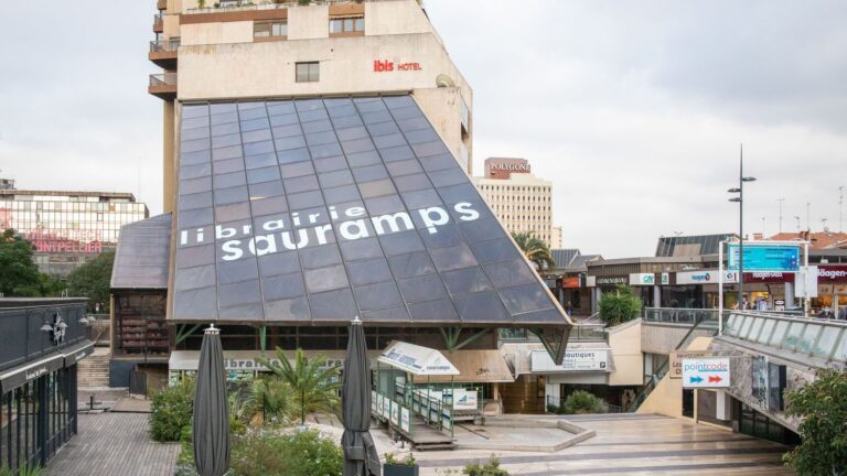 Sauramps, la librairie de Montpellier, ferme après sa liquidation judiciaire.