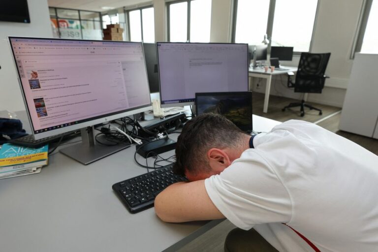 Job d’été : les jeunes face à la difficulté de trouver des solutions en France