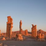 Retour des touristes à Palmyre : la Syrie met en avant son patrimoine historique.