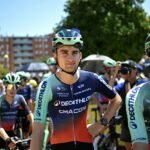 Paul Seixas entouré de coureurs expérimentés pour son premier Tour de France.