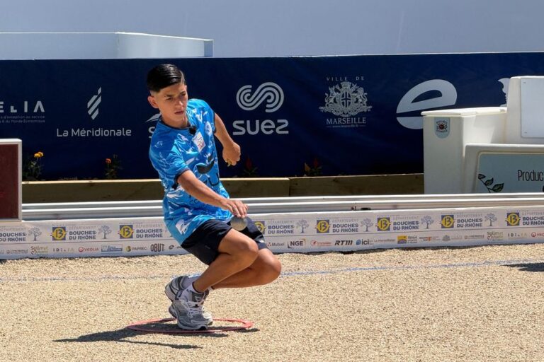La Marseillaise à pétanque : Puccinelli, Rocher et Rakotoarisoa en direct sur plusieurs plateformes