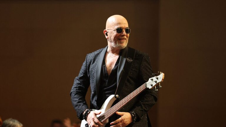 Pascal Obispo dénonce la contrainte du système sur la liberté des artistes en France