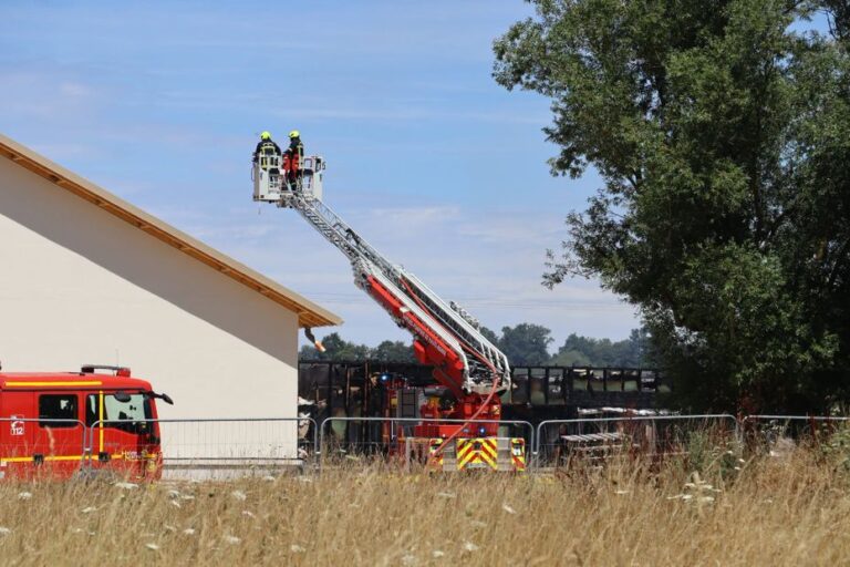 Incendie endommage partiellement une école en construction en Haute-Marne.