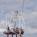 Inquiétude des pêcheurs face à la construction d&rsquo;un parc éolien en Normandie.