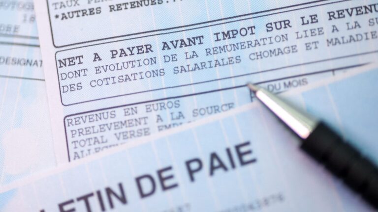 Le gouvernement refuse une hausse salariale pour les fonctionnaires, les syndicats quittent la réunion.