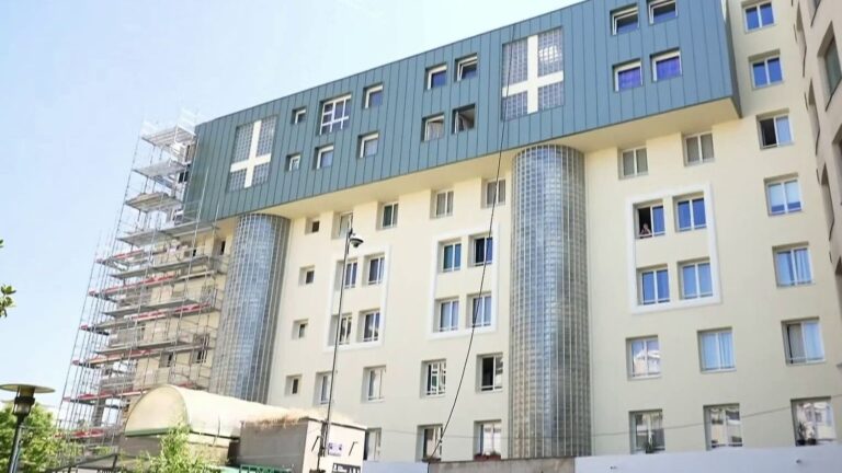 Canicule : décès d’une femme de 94 ans dans un appartement sans volets à Paris