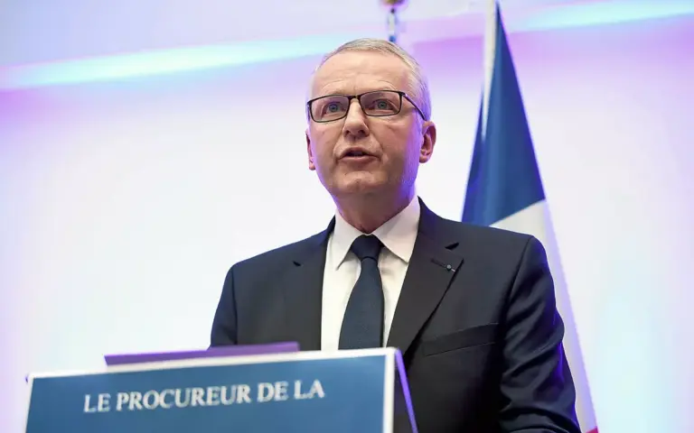 Affaire Marine Le Pen : la Cour de cassation s’engage à rendre sa décision rapidement