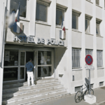 Chalon-sur-Saône : un homme avoue avoir tué une femme et se rend au commissariat.