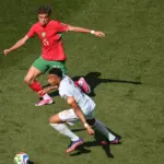 Coupe du monde 2026 : Lucas Digne s&rsquo;approche du but lors du quart de finale France-Maroc