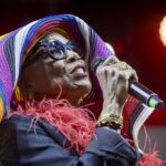 Dee Dee Bridgewater évoque son duo avec Ray Charles : « Il aimait ma voix »