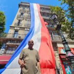 Le restaurant marseillais déploie un drapeau tricolore de 45 mètres lors des matchs de la France.