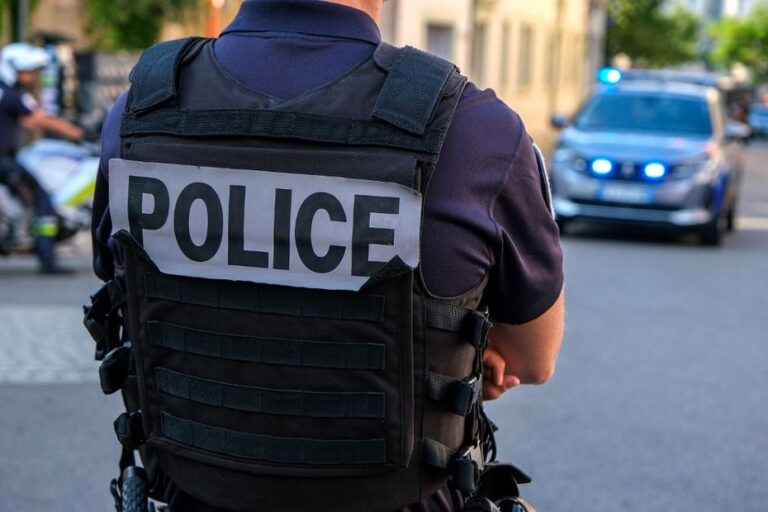 Sarcelles : le parquet anti-terroriste enquête sur un véhicule suspect après l’évacuation de 300 personnes.