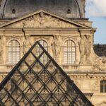 Sophie, agente de sécurité, évoque le lien persistant après le cambriolage du Louvre.