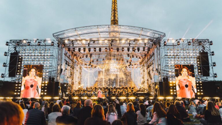 Le Concert de Paris réunit des musiciens classiques avant le feu d’artifice national.
