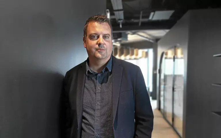 Un groupe informatique rennais adopte la stratégie de la tache d’huile pour son expansion rapide.