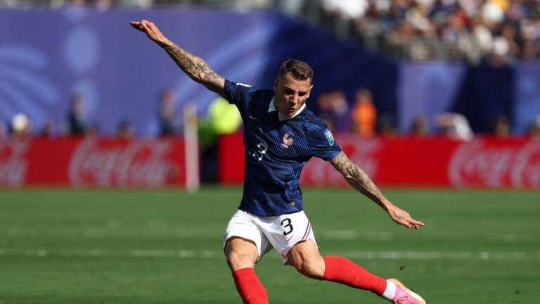 Lucas Digne rejoint le PSG après la Coupe du monde, dix ans après son départ.