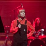 Coline Rio évoque la gentillesse dans le milieu de la musique en France.