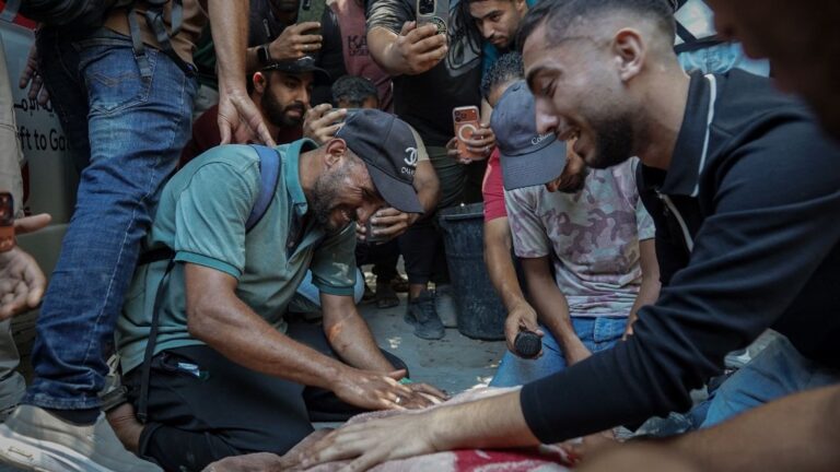 Huit Palestiniens tués à Gaza lors d’une frappe israélienne sur un commissariat.