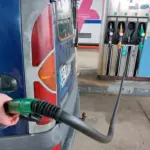 Guerre au Moyen-Orient : le prix du gazole dépasse 2 euros le litre en France