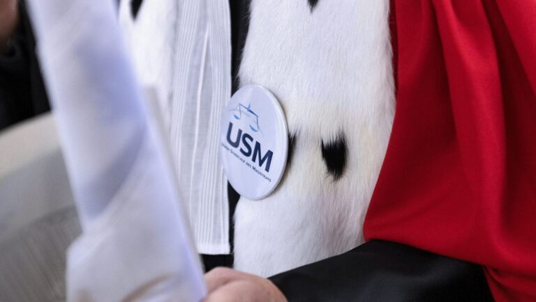 Réexamen des plaintes pour violences sexuelles : l’Union syndicale de la magistrature dénonce l’inefficacité.