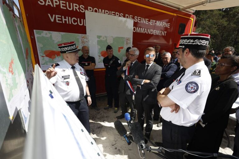 Emmanuel Macron appelle aux dons pour préserver la forêt de Fontainebleau.