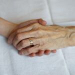 Euthanasie : Conditions requises pour déclencher une procédure en France.