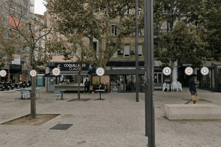 Une femme de 91 ans meurt à Marseille après avoir été heurtée par un poids lourd.