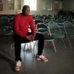 Un ancien détenu crée une cellule de prison mobile pour sensibiliser les jeunes.