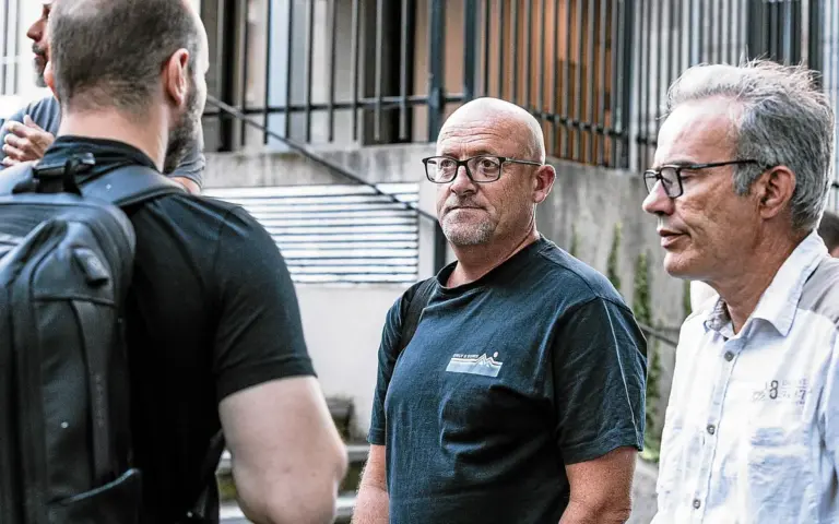 Fonderie de Bretagne : un avenir incertain face à un timing serré pour les décisions.