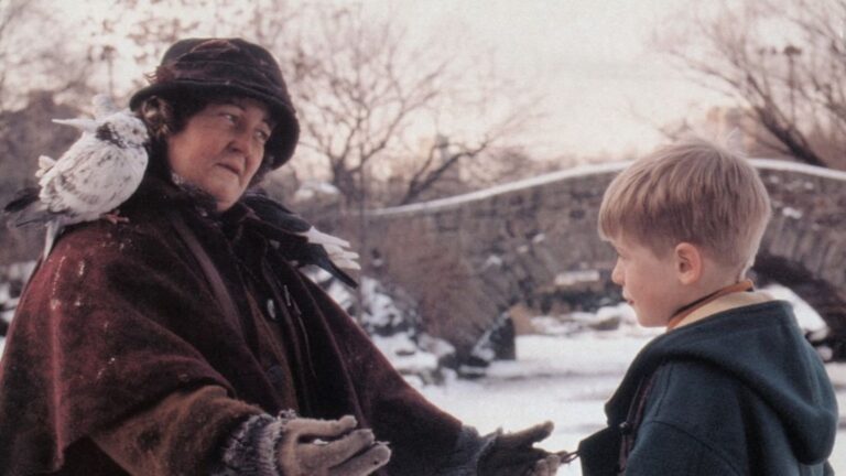 Brenda Fricker, connue pour son rôle dans « Maman, j’ai encore raté l’avion », est décédée à 81 ans.