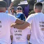 Des tee-shirts insolites observés aux Vieilles Charrues, reflet de la culture populaire actuelle.