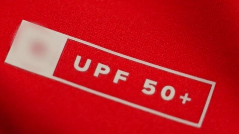 Efficacité des t-shirts anti-UV : analyse des prix et de la protection réelle en France.