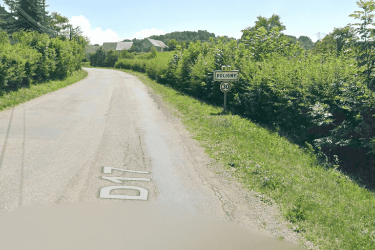 Accident de voiture dans les Hautes-Alpes : deux jeunes hommes décédés, trois blessés