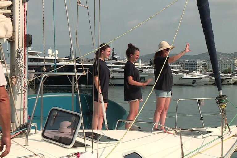 Croisière en soutien aux jeunes filles ayant souffert d’anorexie pour favoriser leur réinsertion sociale.