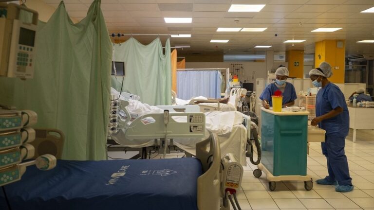 La Haute Autorité de santé recommande la vaccination antigrippale obligatoire pour les professionnels de santé.