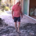 Des sinistrés du Var constatent l’étendue des dégâts après leur retour chez eux.
