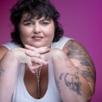 Barbara Butch porte plainte contre La France insoumise après l&rsquo;interruption de son concert à Grenoble.