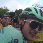 Paul Seixas sur le podium dimanche, le jeune coureur français impressionne avant le Tour de France.