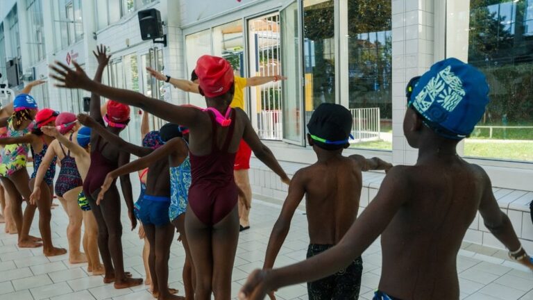 Amélie Oudéa-Castera demande au gouvernement des clarifications sur le pass Sport pour les familles modestes.
