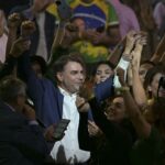 Flavio Bolsonaro désigne un candidat à la présidentielle pour le principal parti de droite au Brésil.