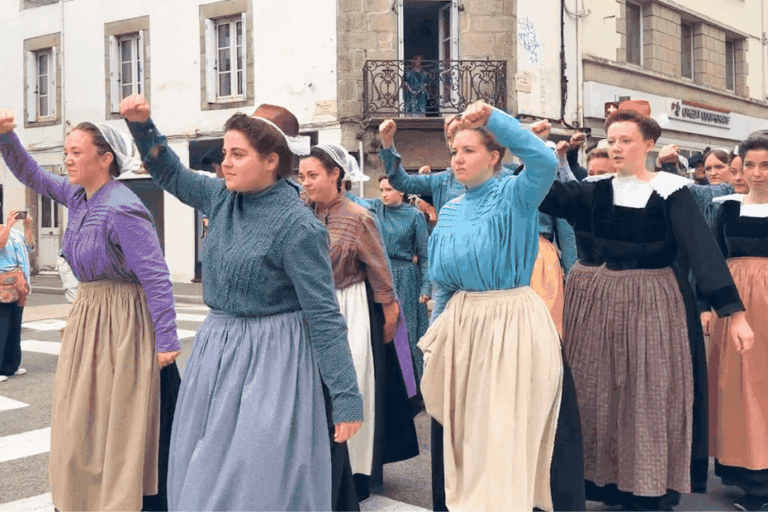 Festival de Cornouaille : Quimper attire plus de 150.000 visiteurs avec des défilés géants.