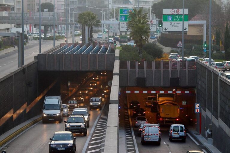 Vandalisme entraîne la fermeture du tunnel de Toulon pendant plusieurs heures