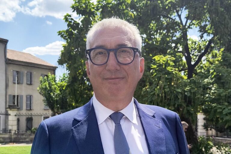 Menaces de mort : le maire d’Alès, Christophe Rivenq, réagit après les alertes de la DZ Mafia.