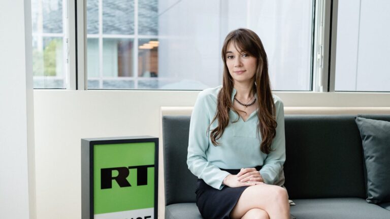 Xenia Fedorova, accusée de relayer la propagande russe, visée par un arrêté d’expulsion